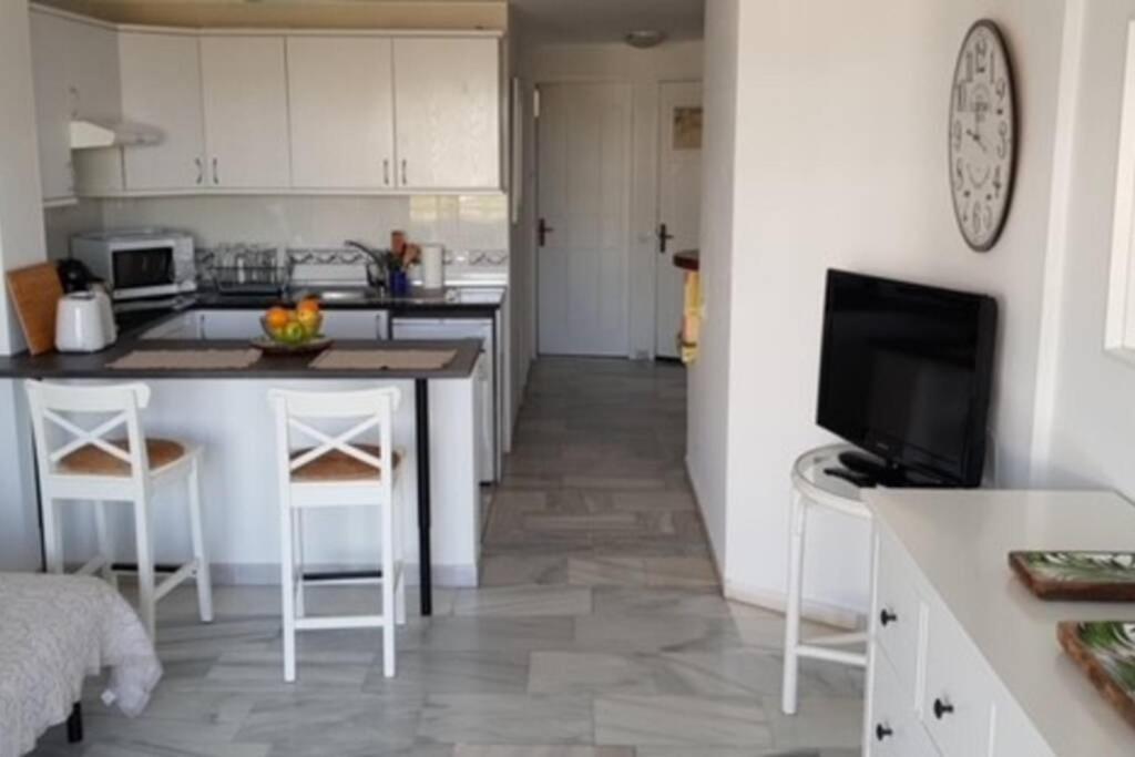 Tropical Apartment - La Caleta アデヘ エクステリア 写真