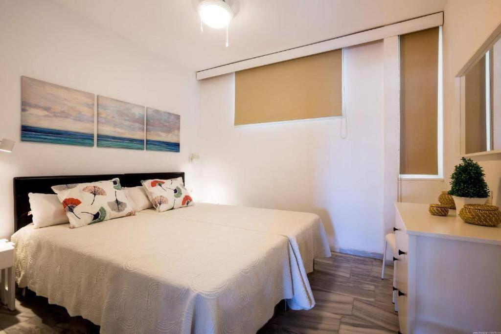 Tropical Apartment - La Caleta アデヘ エクステリア 写真